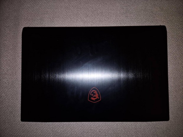 MSI gamer laptop [GF75 Thin 10Scxr] - alkukpes